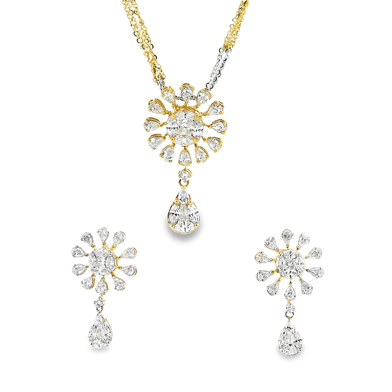 Gold Diamond Pendant Earrings Set